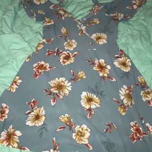 Xhiliration Cold Shoulder Dress